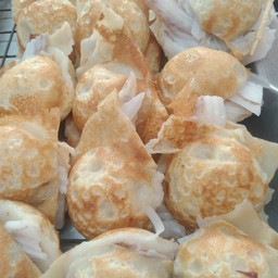 ขนมครก ใส้แตก