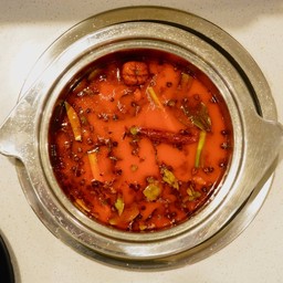 ซุปหม่าล่าเผ็ดชา (มีน้ำมันวัว)