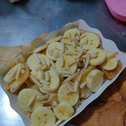 โรตีกรอบกล้วยอัลมอนด์
