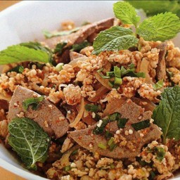 ขุนเดช อาหารป่า ตามสั่ง เอื้ออาทรไร่กล้วย