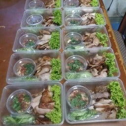 คอหมูย่างนุ่ม หมู่บ้านกรุงศรีธานี