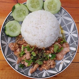 ข้าวไก่กระเทียม