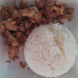 ข้าวหมูทอดกระเทียม