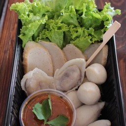 ป้องลูกชิ้นปลาลวกจิ้ม