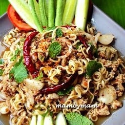 ลาบมาม่า