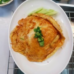 ข้าวไข่เจียวปลาหมึก