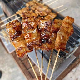 หมูปิ้งโบราณ9บาท-บางจาก