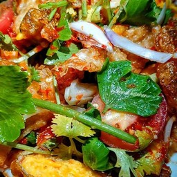 ข้าวยำไข่ดาว