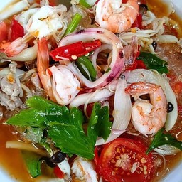 ยำวุ้นเส้นทะเลรวม