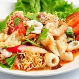 ยำยำ ศรีนครินทร์40 FP