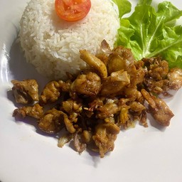 ไก่กระเทียม