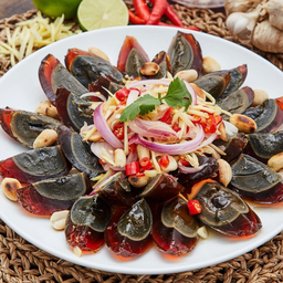 ยำไข่เยี่ยวม้า