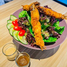 สลัดกุ้งทอด