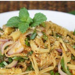 ส้มตำ ยำ แซ่บ เจ๊พลอย