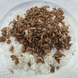 เนื้อสับกระเทียมราดข้าว🧄