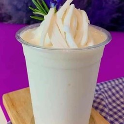 มะพร้าวปั่นนมสด