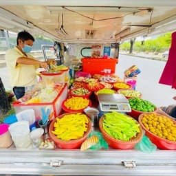 ร้านลุงผลไม้
