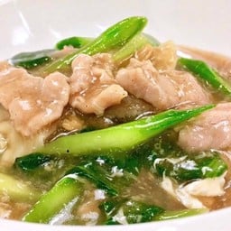 ราดหน้าหมู