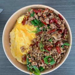 ข้าวกะเพรา+ (ไข่ข้น)