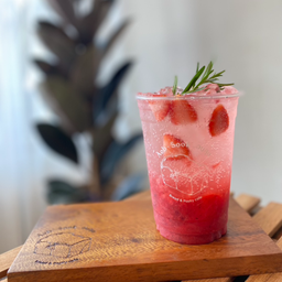 Strawberry sparkling