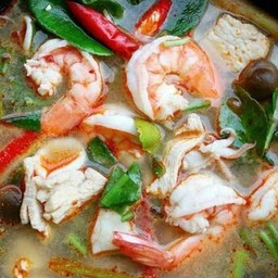 ต้มยำรวมมิตรน้ำใส