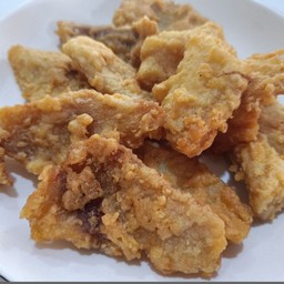 เนื้อปลากระพงทอด ราดน้ำปลา กับข้าว