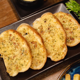 FRENCH GARLIC BREAD