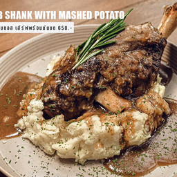 ROAST LAMB SHANK WITH MASHED POTATO