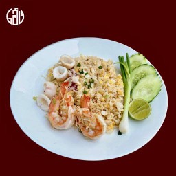 ข้าวผัดทะเล