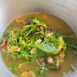 แกงผักเเซ่วปลาแห้ง ดุก นิล