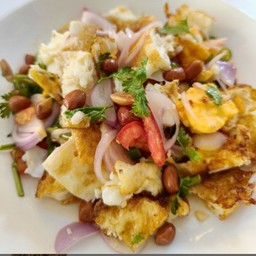 ยำไข่ดาว