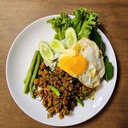 คั่วกลิ้งหมูสับราดข้าว+ไข่ดาว