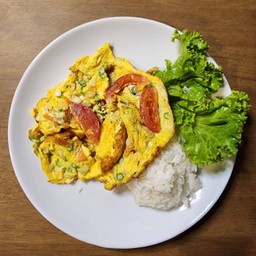 ข้าวไข่เจียวผักตามฤดูกาล