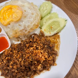 ข้าวหมูสับทอดกระเทียม