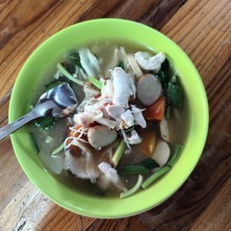 ต้มยำไก่น้ำใส