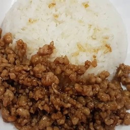 ข้าวหมูสับผัดกระเทียม