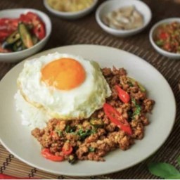 ข้าวไข่เจียวชีส&กะเพรา