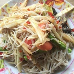 ส้มตำยายหวันแซ่บสะเด็ด