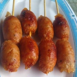 ไส้กรอกอีสานหมูเปรี้ยว วุ้นเส้น ไส้อั่ว แหนมย่าง โชคชัย