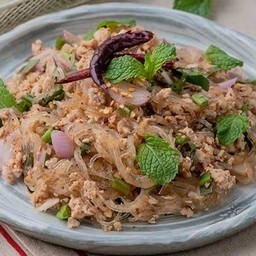 ลาบวุ้นเส้นไก่