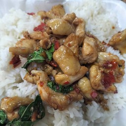 ข้าวกระเพราไก่