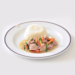 ข้าวราดเนื้อผัดน้ำมันหอย