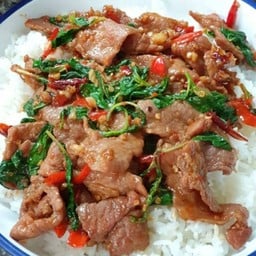 กะเพราหมูชิ้น.