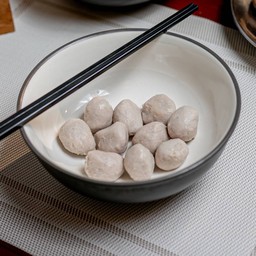 ลูกชิ้นลวก