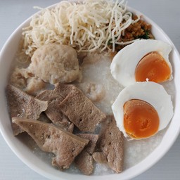 โจ๊กหมู ตับ ไข่เค็ม