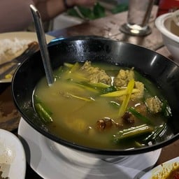 ส้มตำเซอๆ ริมน้ำ