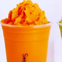 ชาไทยปั่นใส่มะพร้าว