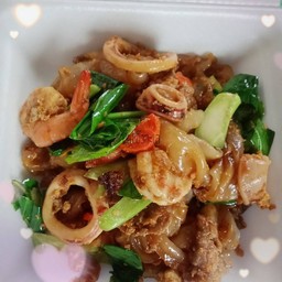ผัดชีอิ้วทะเล