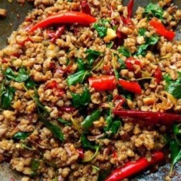 กะเพราพริกแห้ง (ฮาลาล) by ครัวดาด้า
