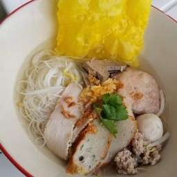 ก๋วยเตี๋ยวหมู น้ำใส-แห้ง